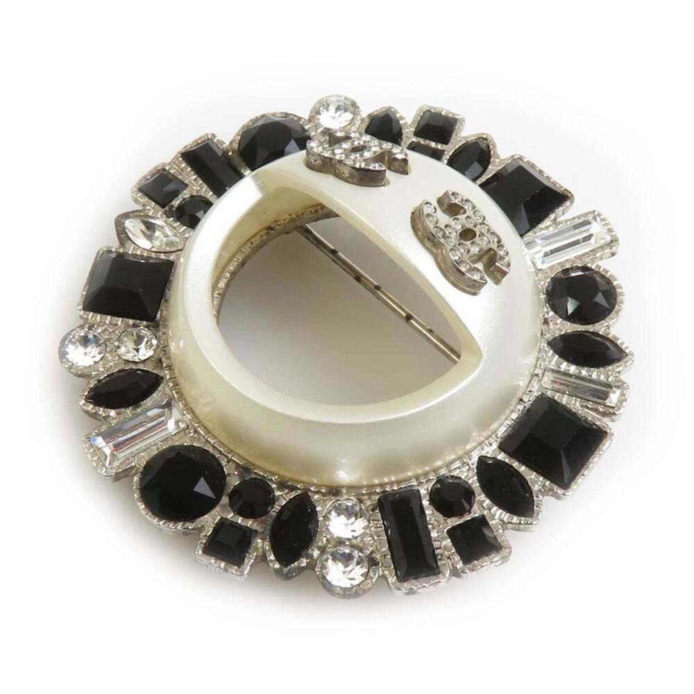 CHANEL Authentic Black Logo Brooch - Picture 2 of 8